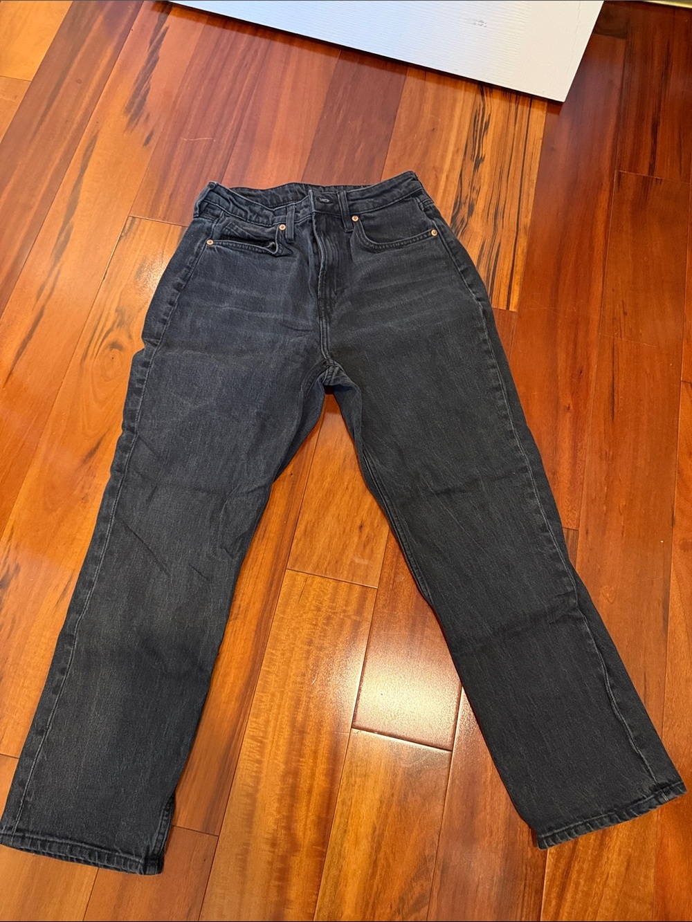 H&M Women's Black Curvy Fit Relaxed Straight Jeans